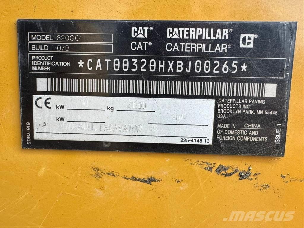 CAT 320GC Vikšriniai ekskavatoriai