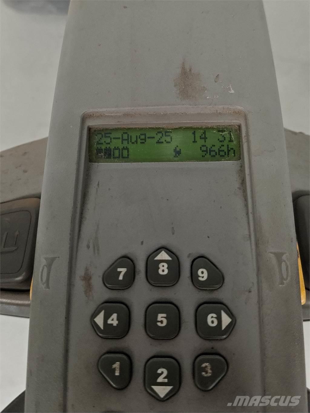 Atlet PLL180 Rankiniai vėžimėliai