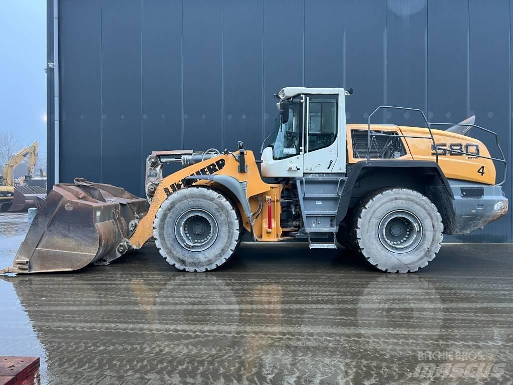 Liebherr L580 Naudoti ratiniai krautuvai