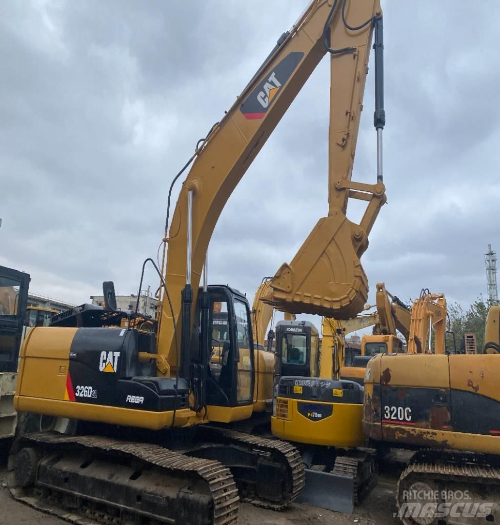 CAT 326 D2L Vikšriniai ekskavatoriai