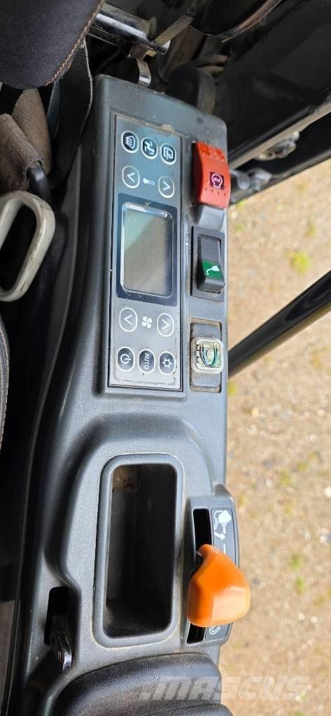 CASE CX180D Vikšriniai ekskavatoriai