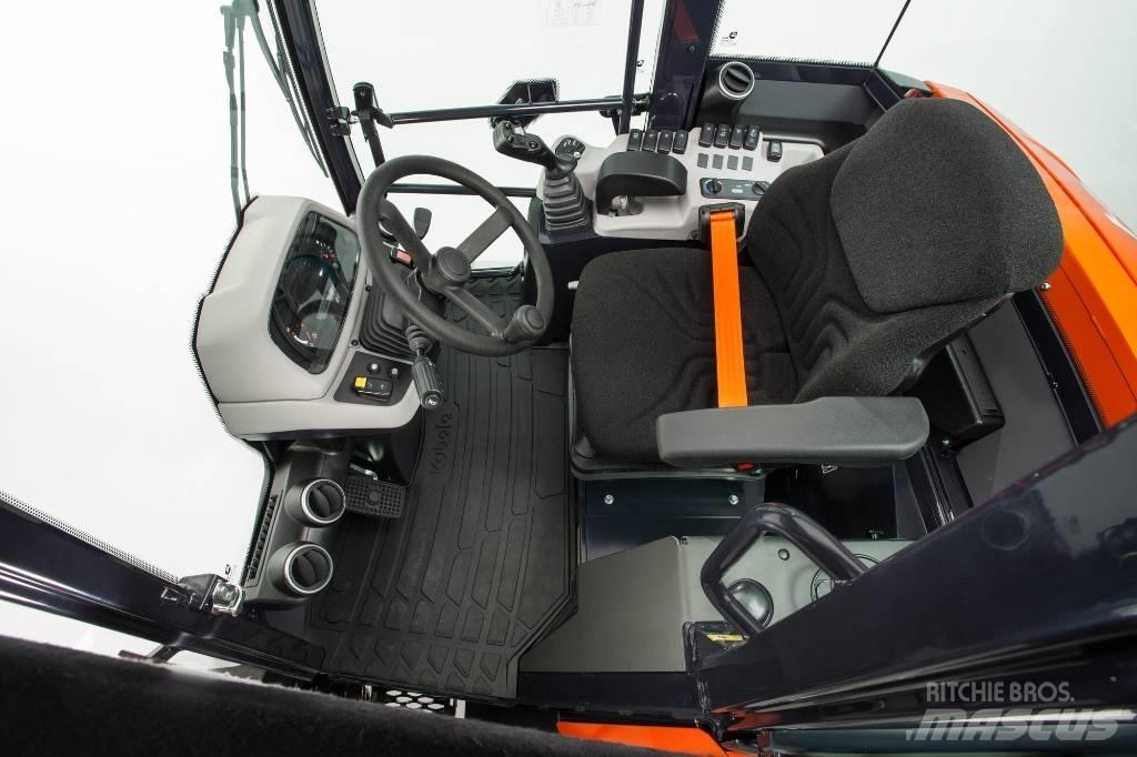 Kubota R 090 Naudoti ratiniai krautuvai