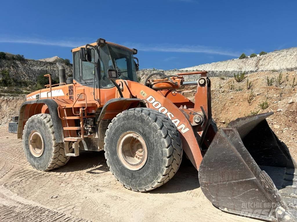 Doosan DL 400 Naudoti ratiniai krautuvai