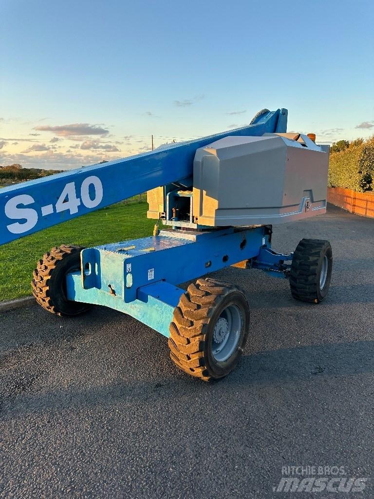 Genie S 40 Teleskopiniai keltuvai
