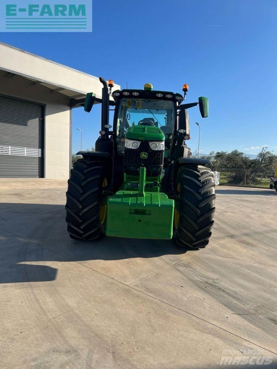 John Deere 6250R Traktoriai