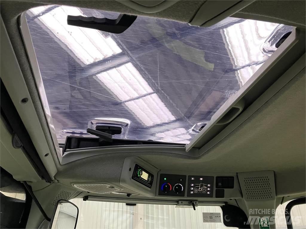 CLAAS Arion 550 Traktoriai