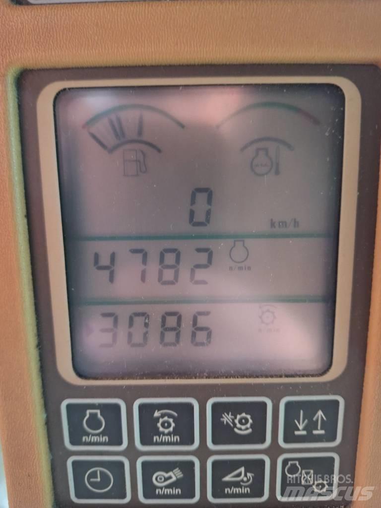 John Deere 9640 WTS Derliaus nuėmimo kombainai
