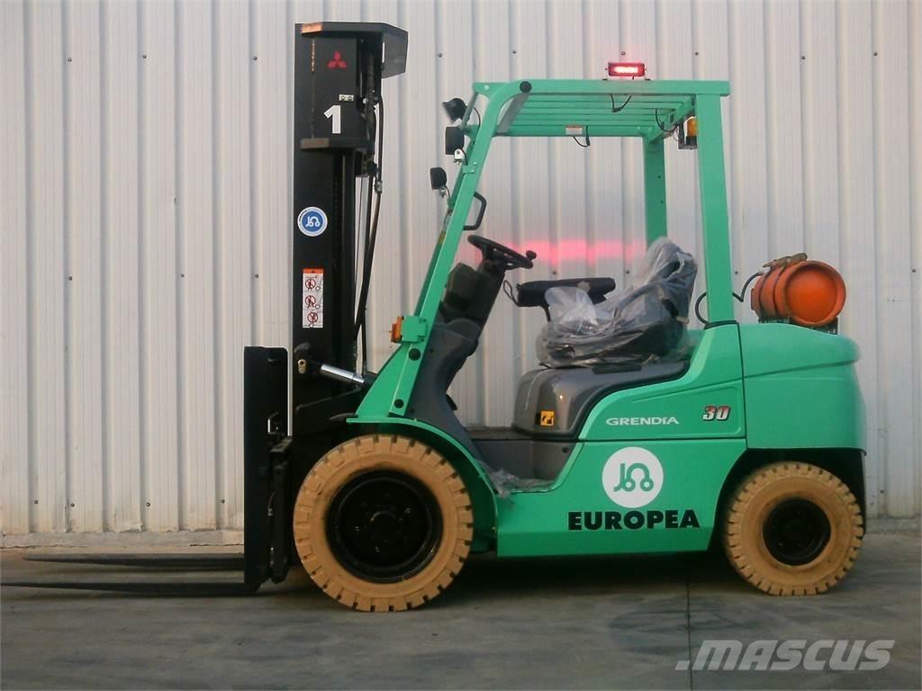 Mitsubishi FG30NTD LPG (dujiniai) krautuvai