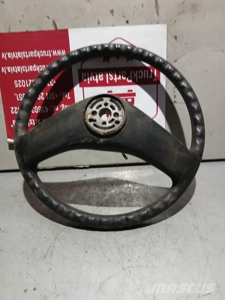 MAN TGS    81464306008 Kabinos ir salonai