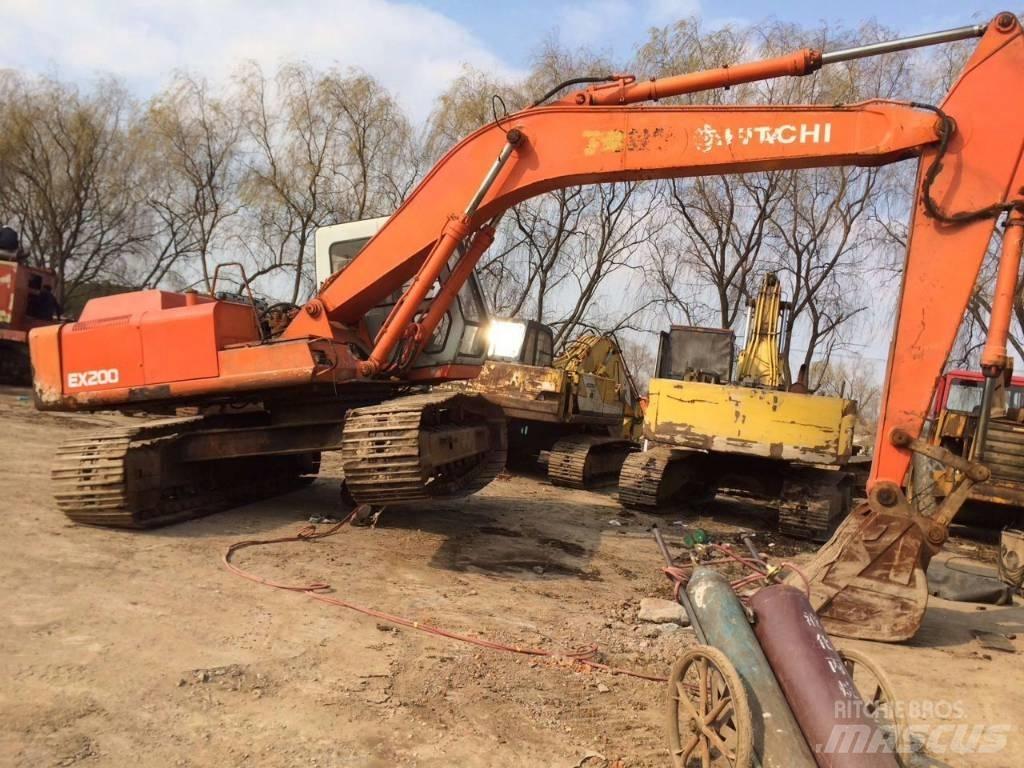 Hitachi EX 200-1 Vikšriniai ekskavatoriai
