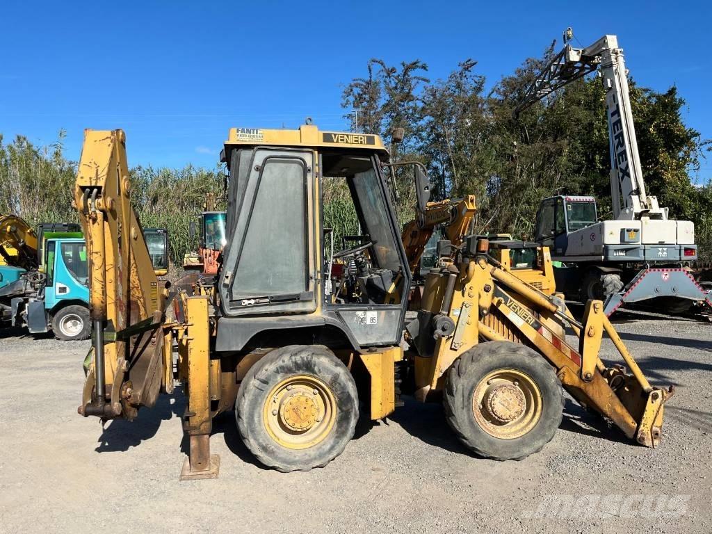 Venieri 2.23 Ekskavatoriniai krautuvai