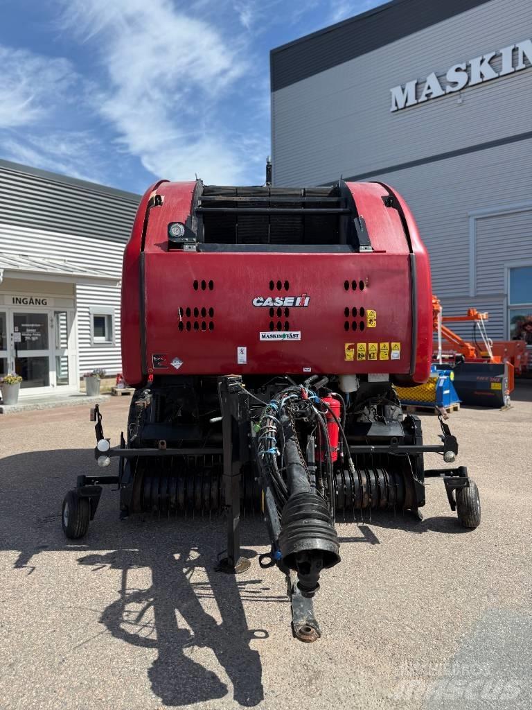 Case IH RB465 Press Ritinių presai