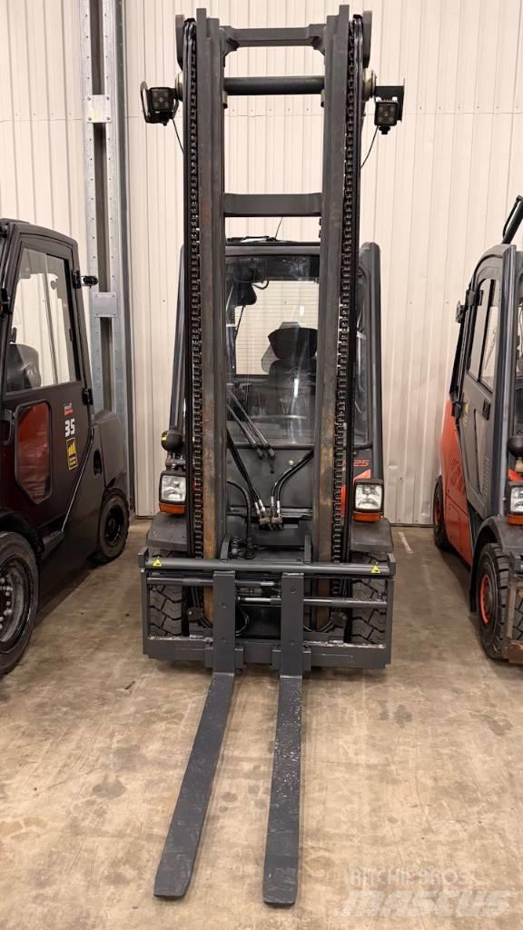 Linde H25D-02 Dyzeliniai krautuvai