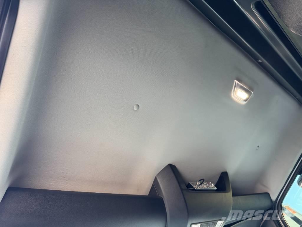 Western Star 49 X Savivarčių priekabų vilkikai