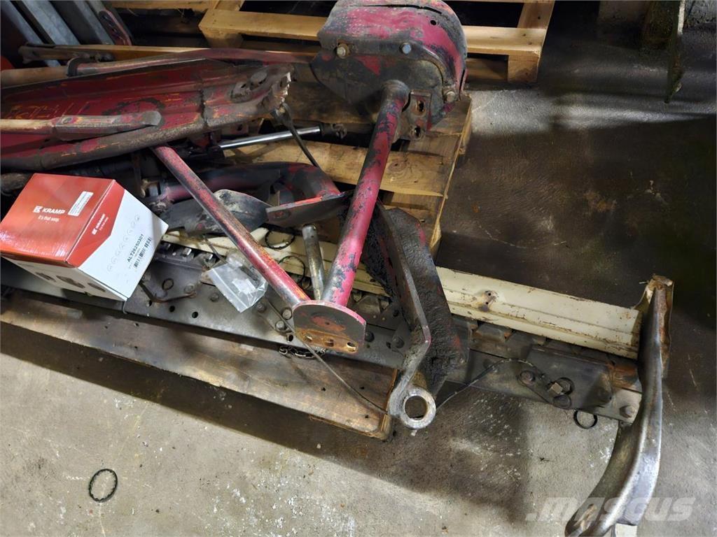 Mörtl Mähbalken Kiti naudoti traktorių priedai