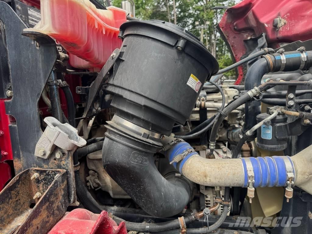 Western Star 4700 Savivarčių priekabų vilkikai