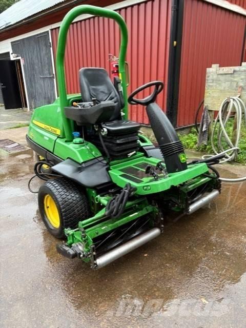 John Deere 7200 A Savaeigės žoliapjovės