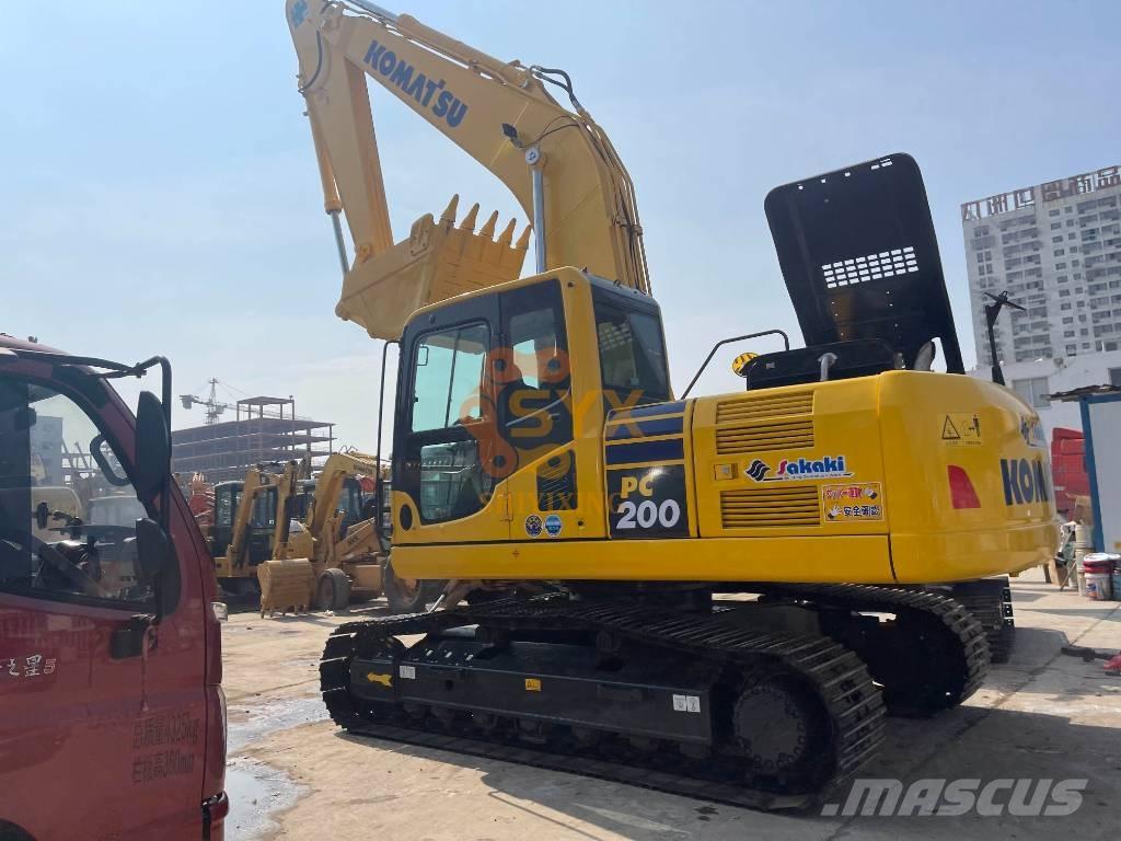 Komatsu PC 200-8 Vikšriniai ekskavatoriai