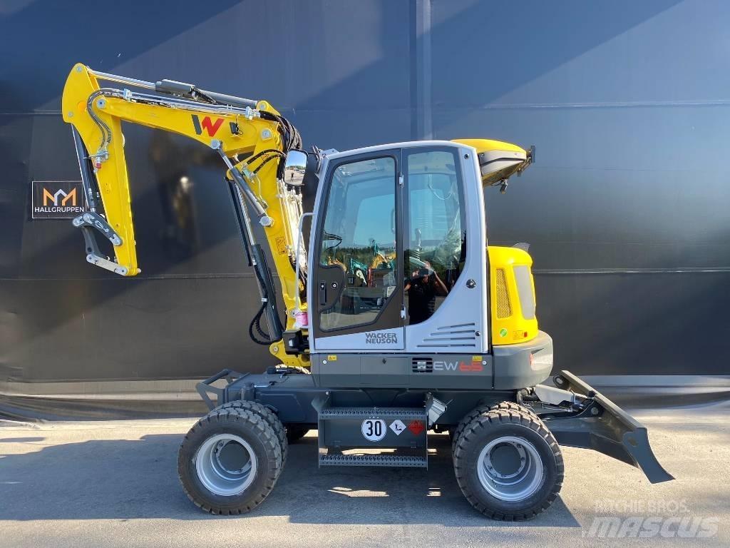 Wacker Neuson EW65 Ratiniai ekskavatoriai