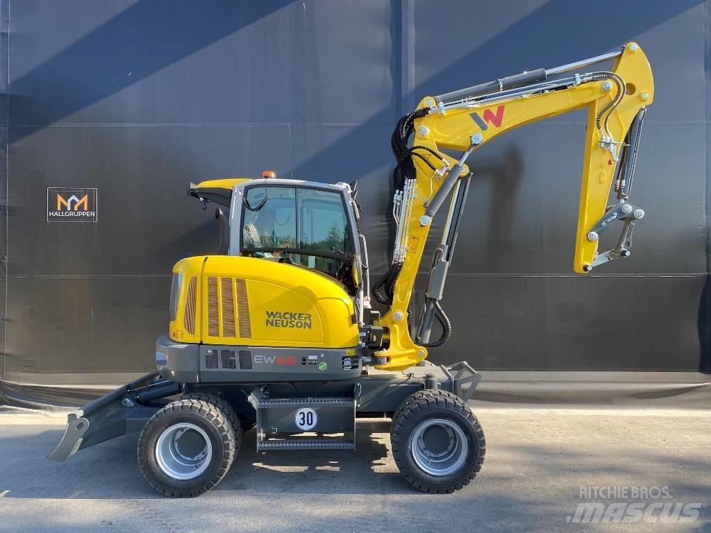 Wacker Neuson EW65 Ratiniai ekskavatoriai