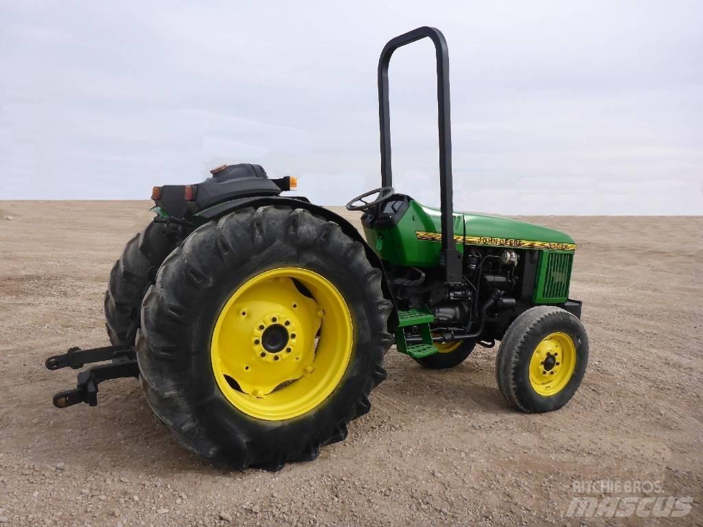 John Deere 5500N Traktoriai