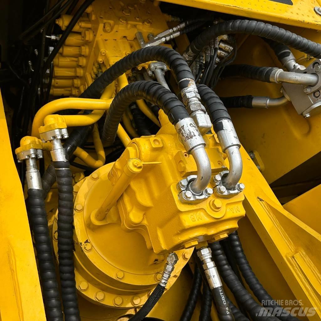 Komatsu 450 Vikšriniai ekskavatoriai