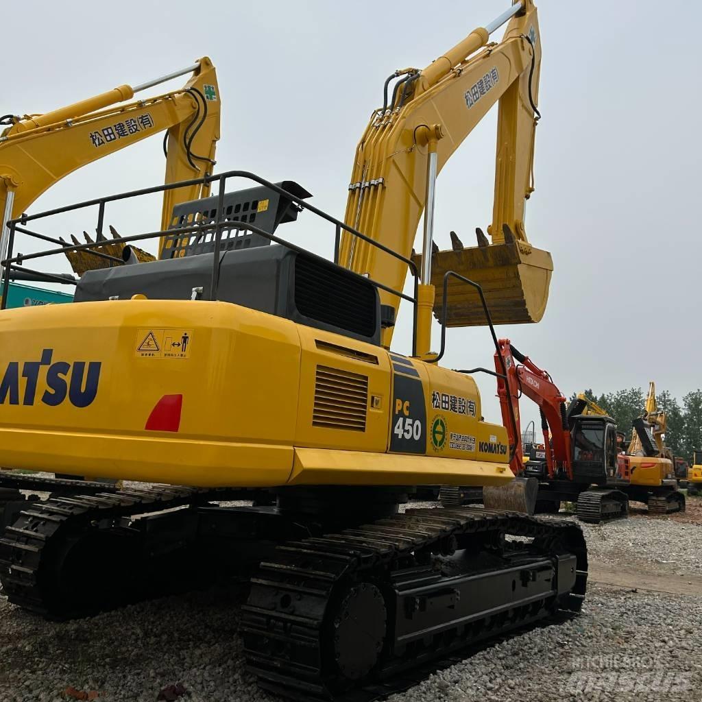 Komatsu 450 Vikšriniai ekskavatoriai