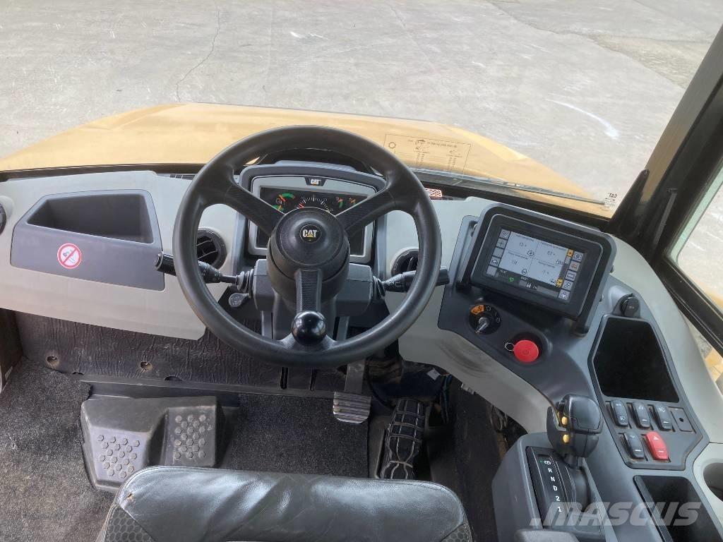 CAT 745 Karjeriniai savivarčiai