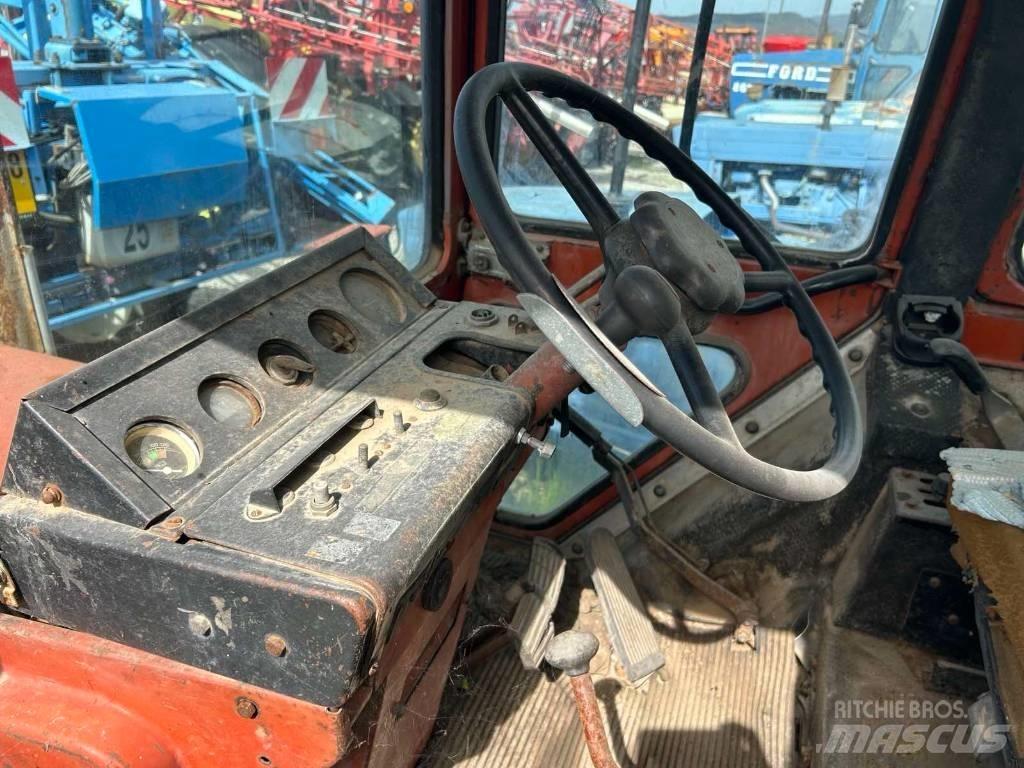 Belarus MTZ 560 Traktoriai