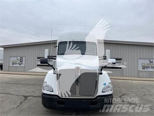 Kenworth T680 Naudoti vilkikai