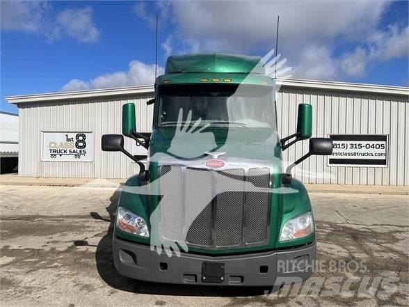 Peterbilt 579 Naudoti vilkikai