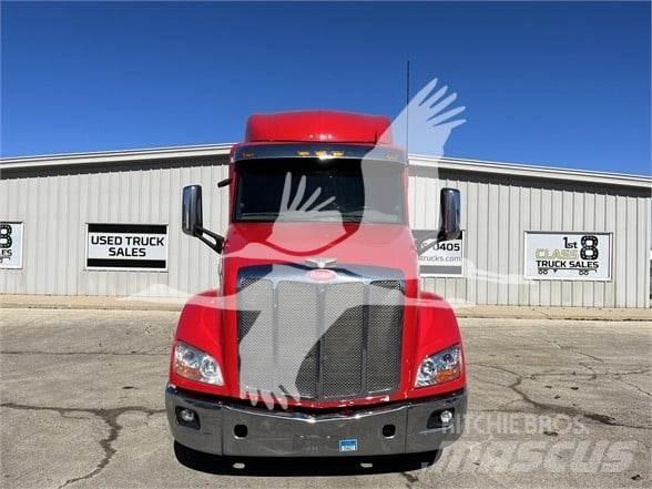 Peterbilt 579 Naudoti vilkikai