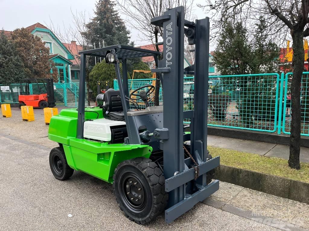 Toyota 3FG45 V-3446 LPG (dujiniai) krautuvai