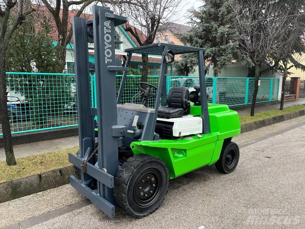 Toyota 3FG45 V-3446 LPG (dujiniai) krautuvai