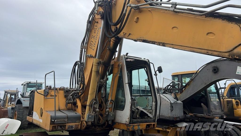 Liebherr R 914 HD S Kabinos ir interjeras