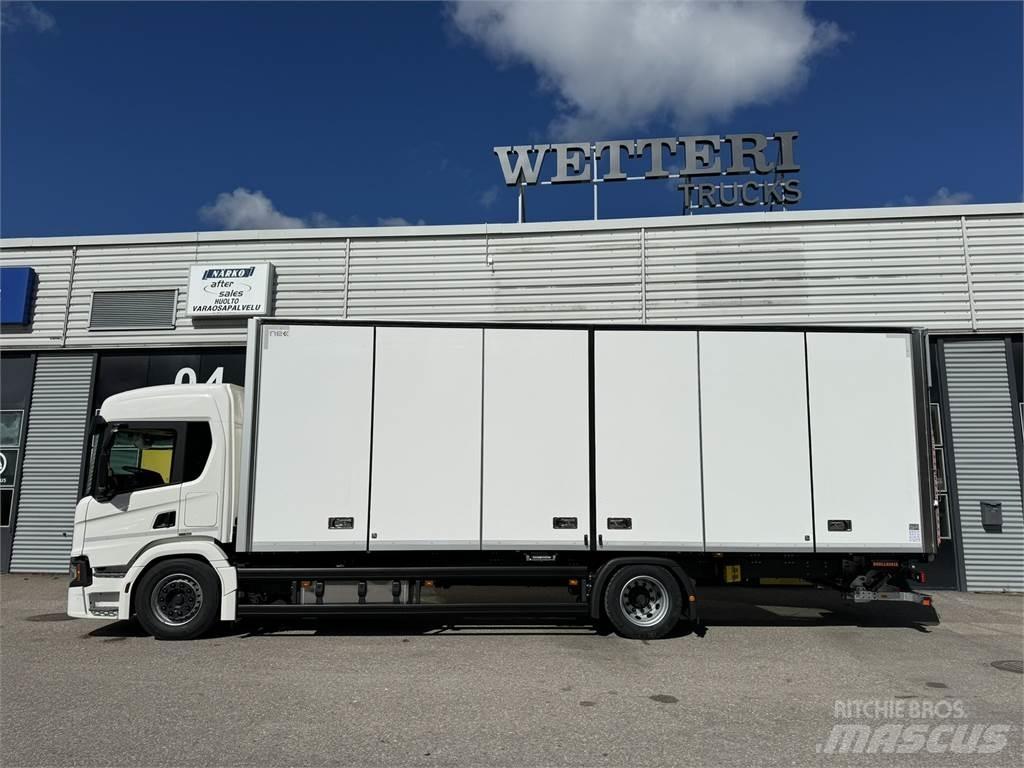 Scania P320 4x2 Sunkvežimiai su dengtu kėbulu