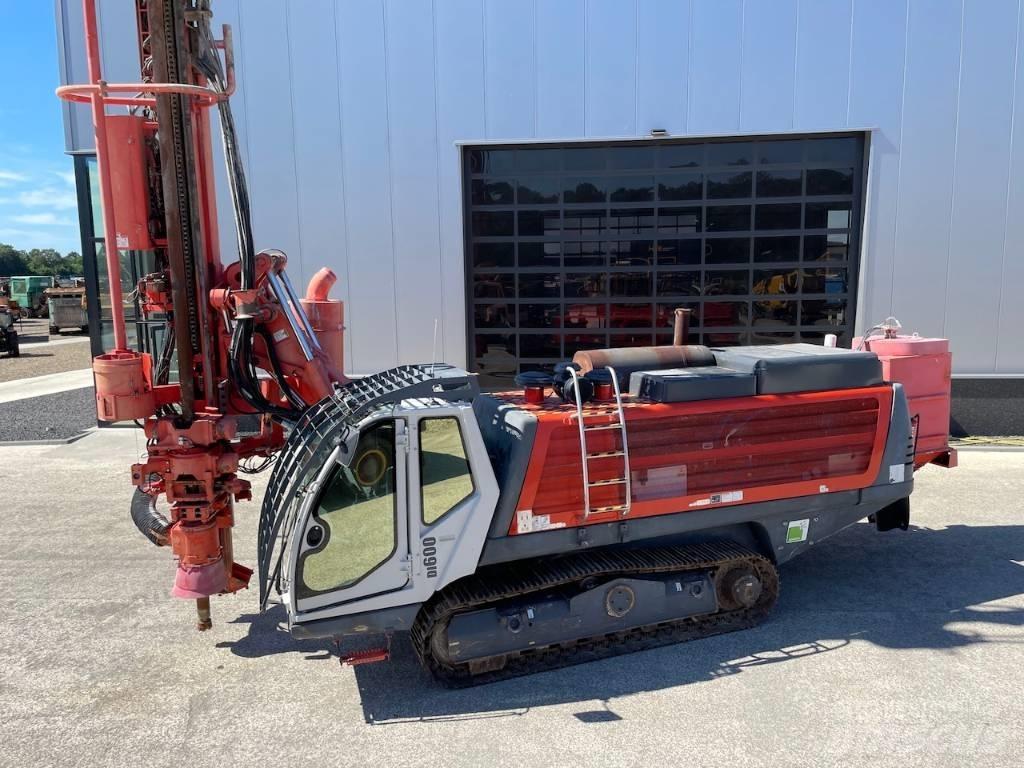 Sandvik DI 600 Žemės paviršiaus gręžimo technika