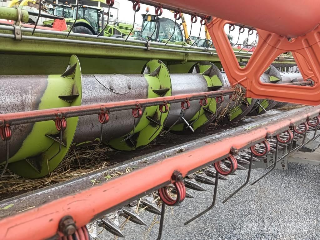 CLAAS C 750 Derliaus nuėmimo kombainų galvos