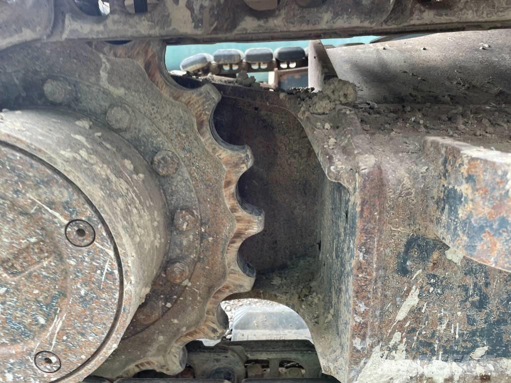 Komatsu PC 80 MR-5E0 Vidutinės galios ekskavatoriai 7-12 t