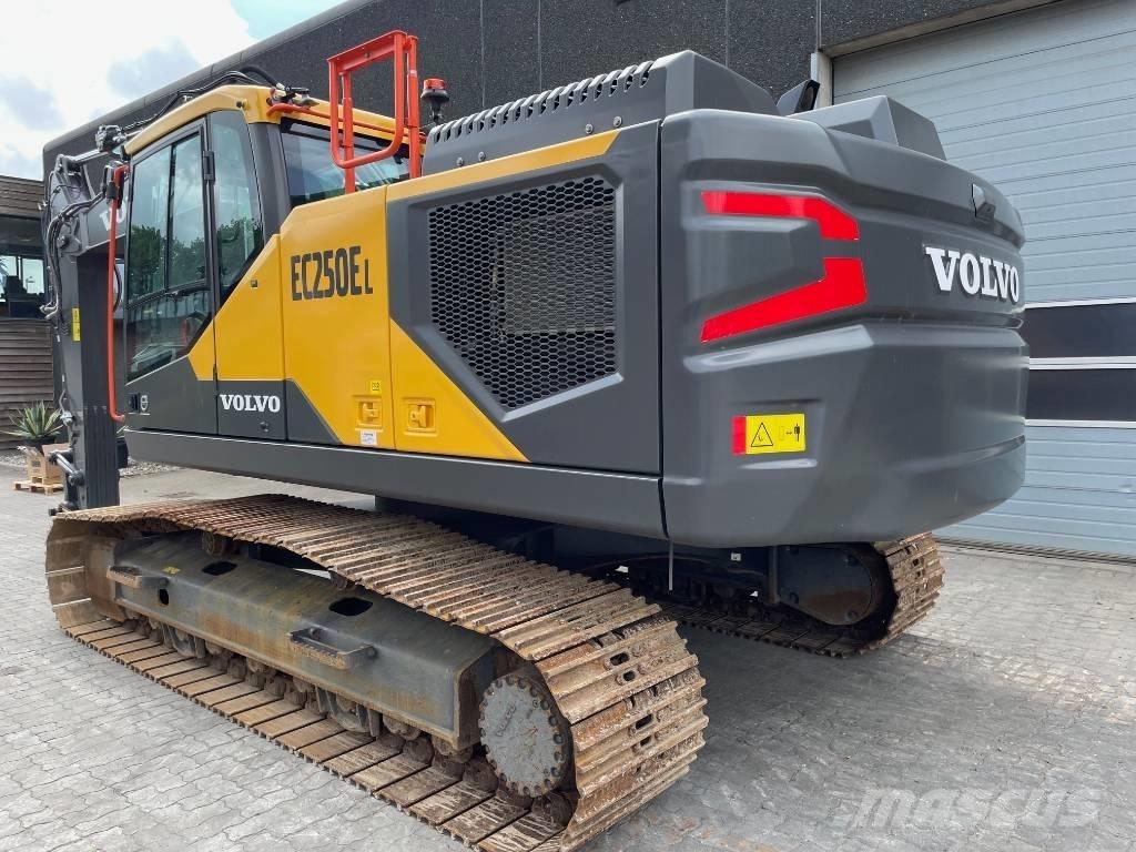 Volvo EC250E Vikšriniai ekskavatoriai