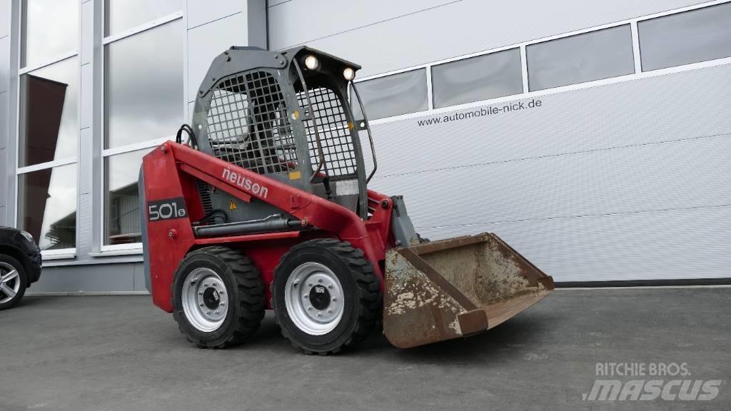 Neuson 501 S Krautuvai su šoniniu pasukimu