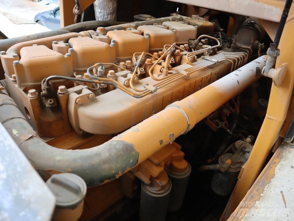 Liebherr L 551 Naudoti ratiniai krautuvai