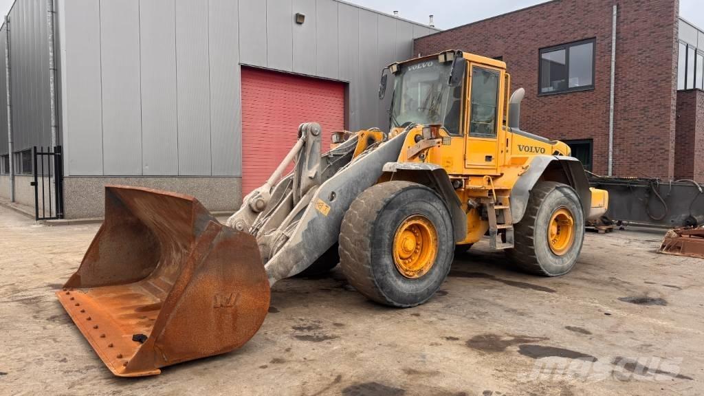 Volvo L 120 E Naudoti ratiniai krautuvai