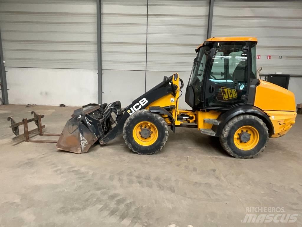 JCB 409 Naudoti ratiniai krautuvai