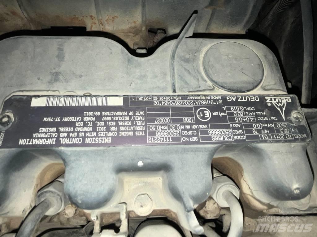 JCB 409 Naudoti ratiniai krautuvai