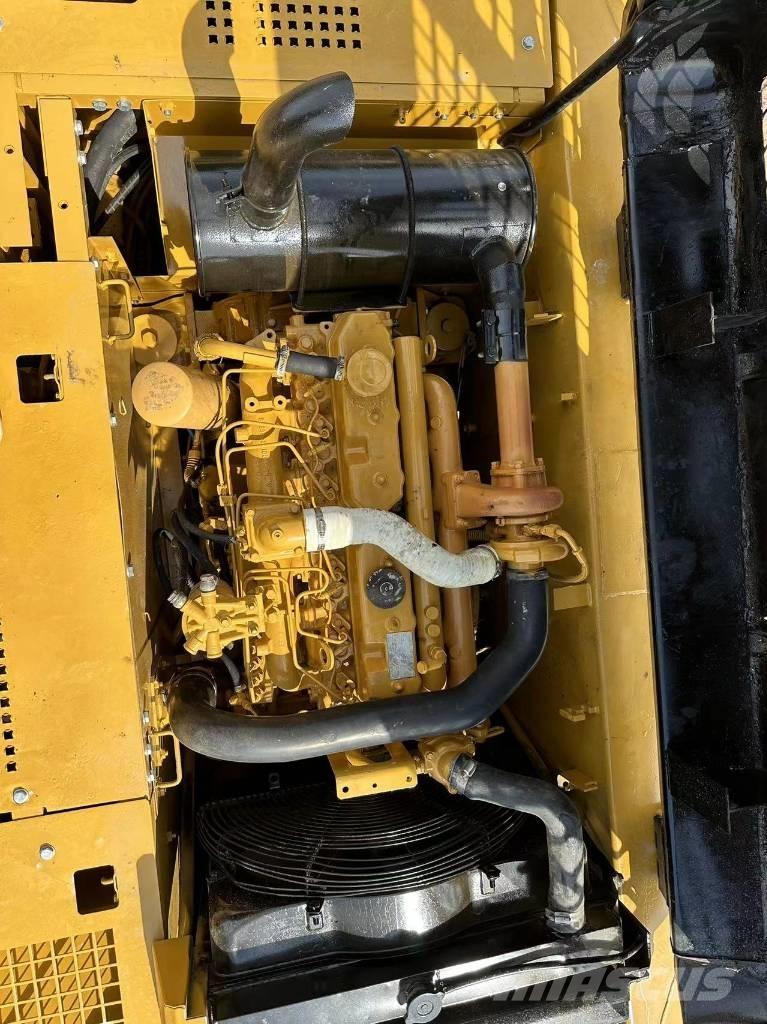 CAT 320 B Vikšriniai ekskavatoriai