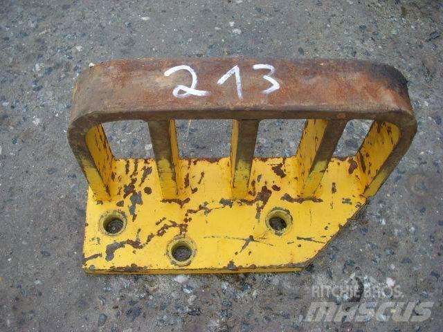 CAT (213) Tritt Važiuoklė ir suspensija