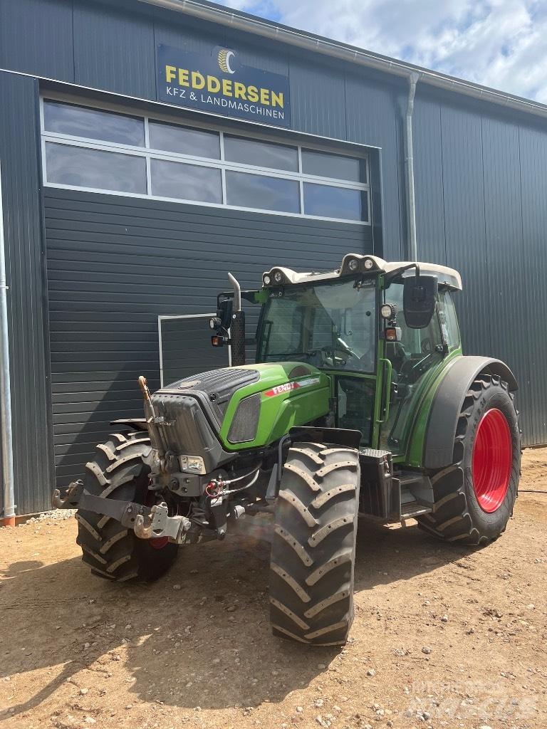 Fendt 211 Traktoriai