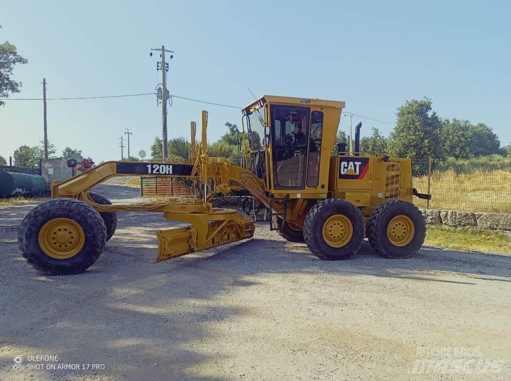 CAT 120 H Greideriai