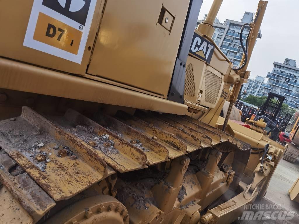 CAT D 7 G Greideriai